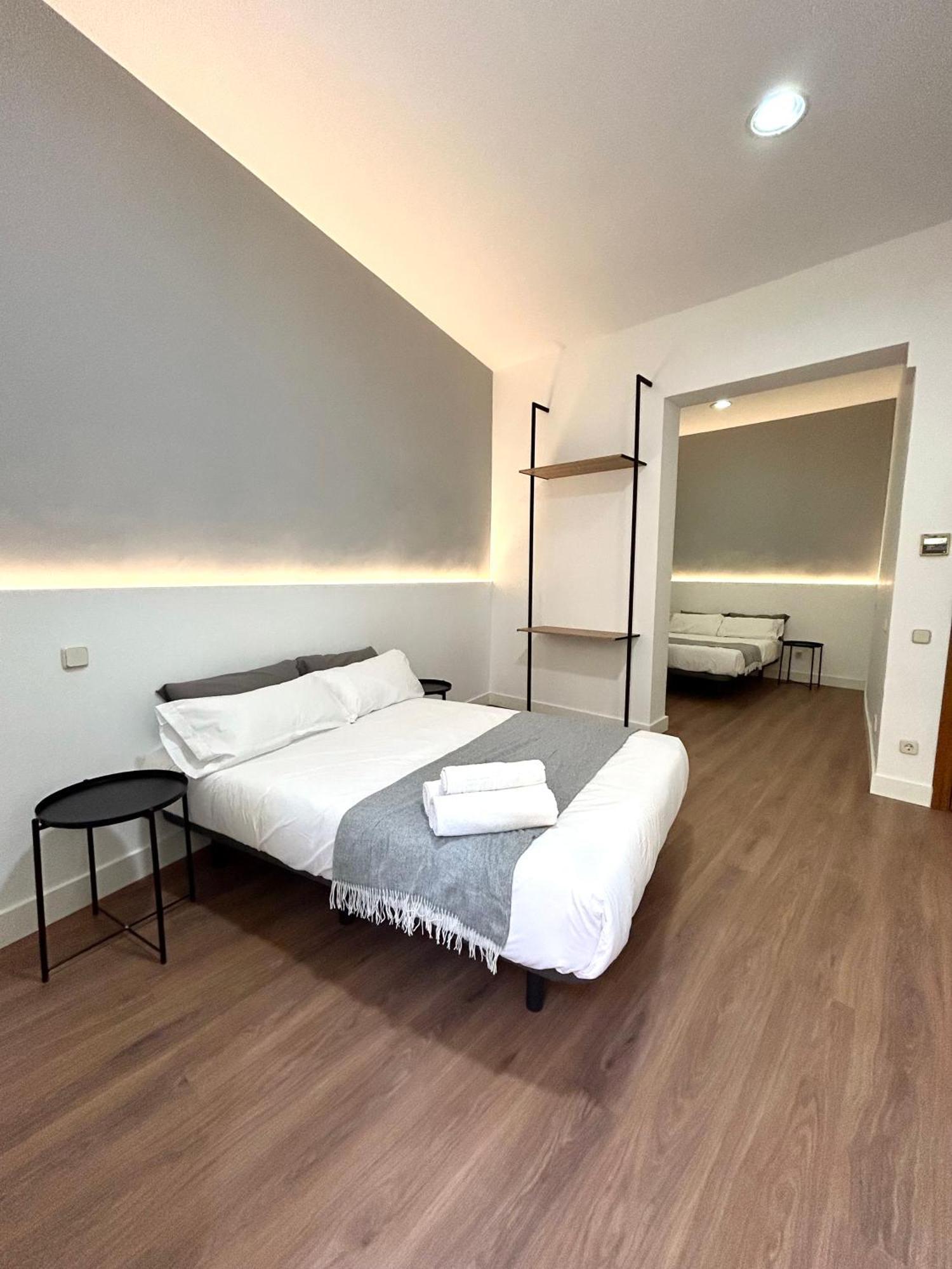 H21 Rooms Madrid Exterior foto
